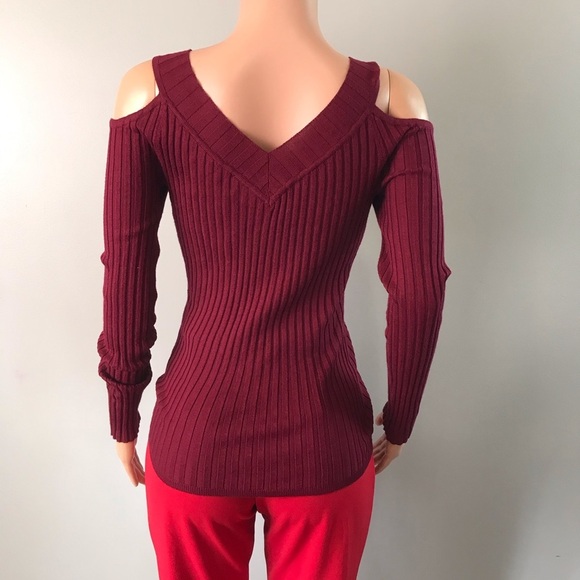 Hooked up ribbed cold shoulder top - Picture 3 of 7